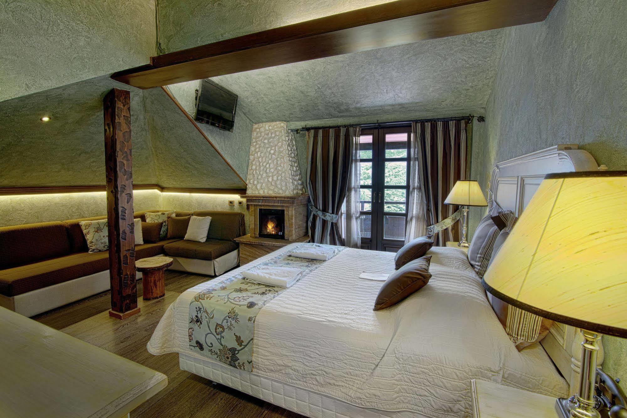 Aroma Dryos Spa & Eco Hotel ميتسوفو المظهر الخارجي الصورة